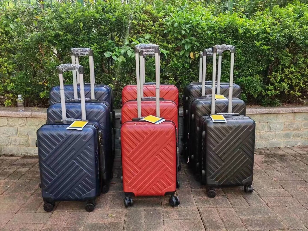 Toptan ABS PC Çanta Çanta 4 Tekerlek 20 24 28 inç Seyahat Çantası Çanta Arabası Çanta