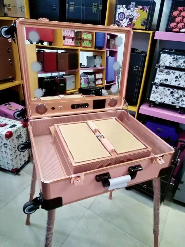 Makyaj Kutusu Düzenlenebilir Ayaklar Ağır Görevli Çanta Led Işık Ayna Kozmetik Dört Tekerlekli Trolley Makyaj Kutusu