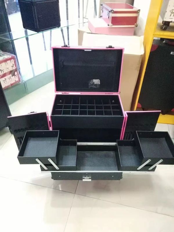 Makyaj Kutusu Düzenlenebilir Ayaklar Ağır Görevli Çanta Led Işık Ayna Kozmetik Dört Tekerlekli Trolley Makyaj Kutusu