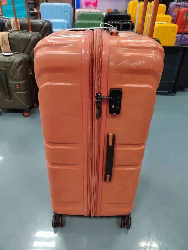 Yeni Fabrika Popüler Su geçirmez Yolculuk Çantası Üreticisi 20/24/28 Inch ABS Bilgisayar Sert Kabuk TSA Retro Bagaj Toptan Satış
