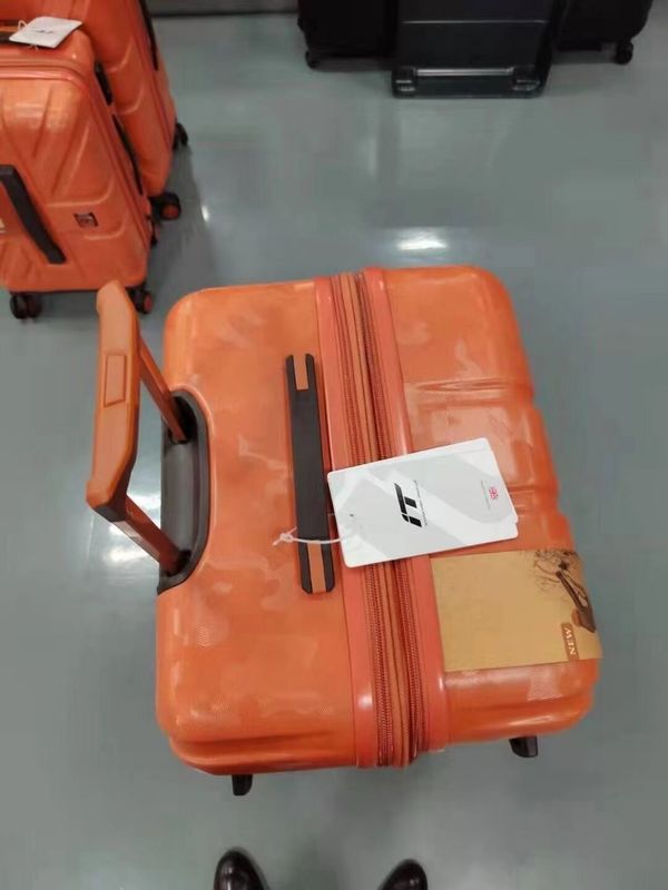 Yeni Fabrika Popüler Su geçirmez Yolculuk Çantası Üreticisi 20/24/28 Inch ABS Bilgisayar Sert Kabuk TSA Retro Bagaj Toptan Satış