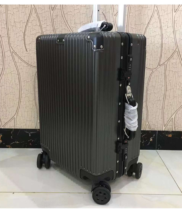 Yüksek Kaliteli Çanta Çantası Çin'de Yapılmış PC+ABS Çanta Kupa Sahibi