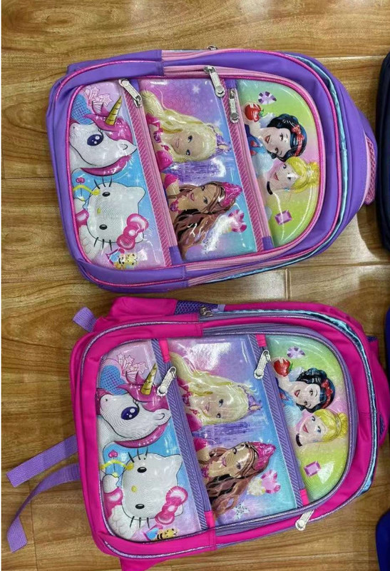 Yeni Toptan Üç Parça Sırt Çantaları İlköğretim 2-3 5-6 Sınıf Öğrencileri için Karikatür Deri Çantalar