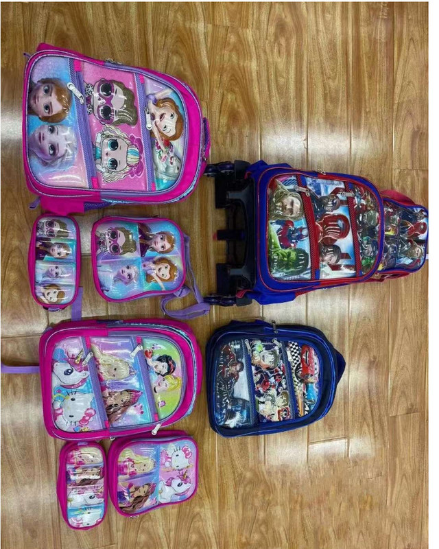 Yeni Toptan Üç Parça Sırt Çantaları İlköğretim 2-3 5-6 Sınıf Öğrencileri için Karikatür Deri Çantalar