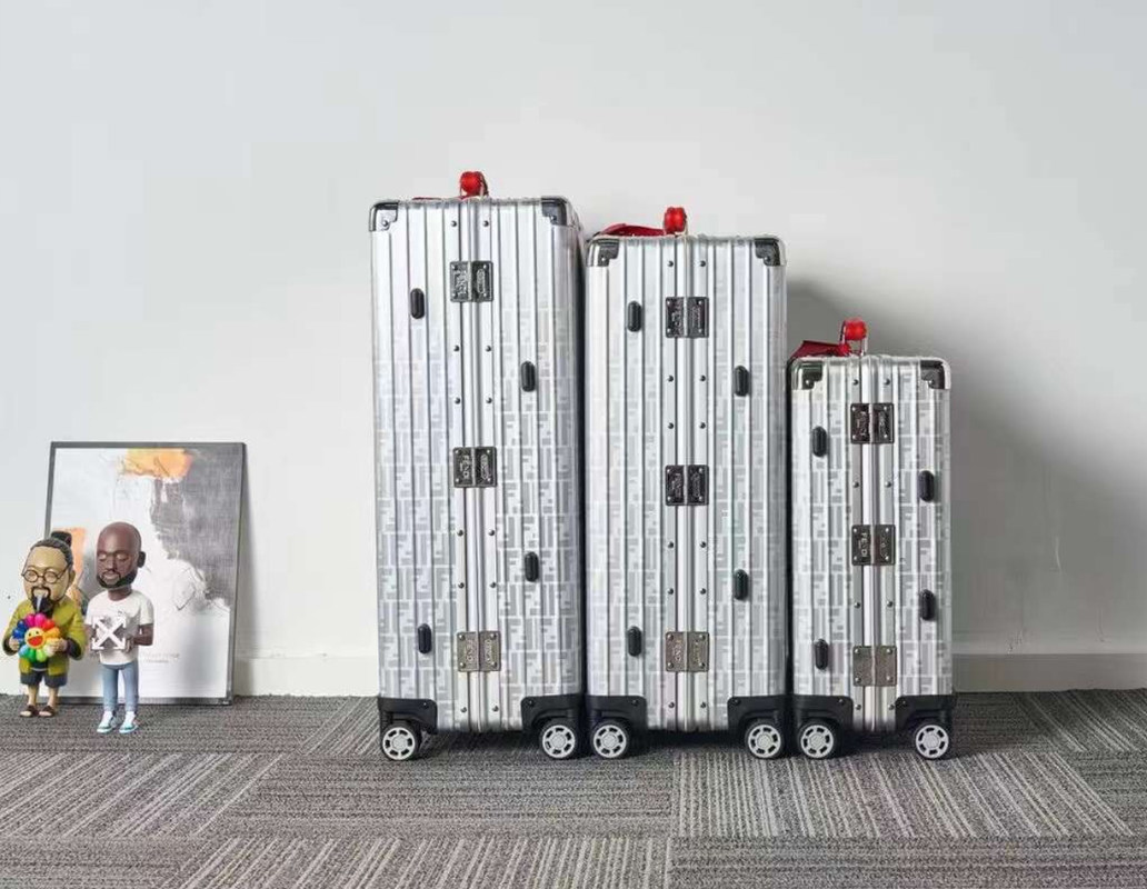 Çin Online Piyasaları Tüm Alüminyum Alaşım Orijinal Kullanım Dayanıklı Seyahat Arabası Kutusu Marka Seyahat Bagaj Setleri Lüks