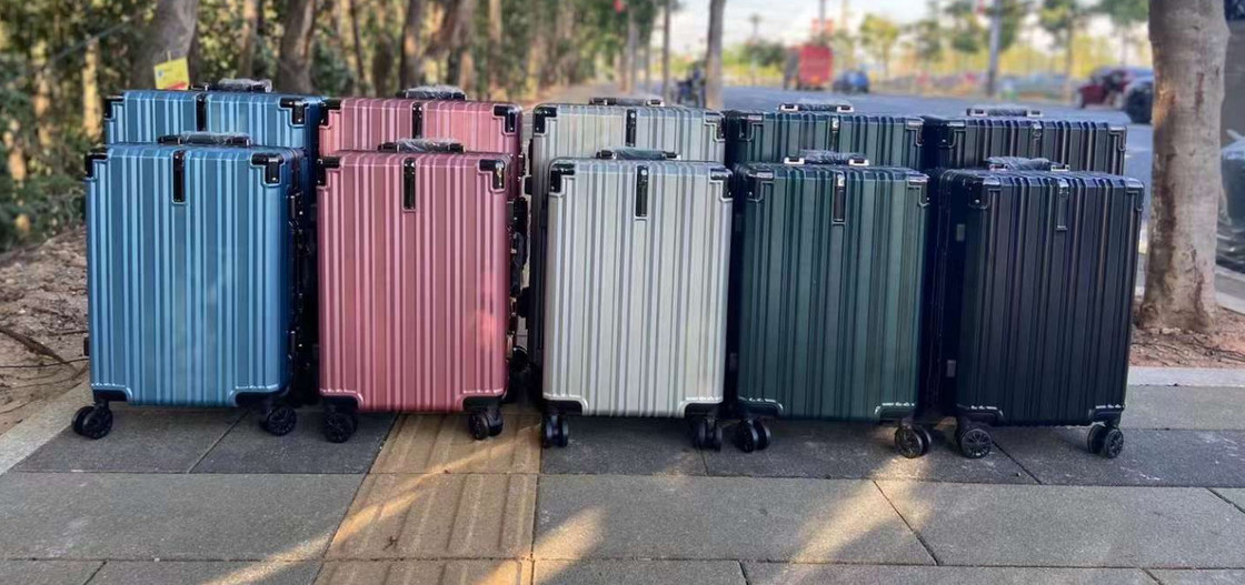 Genişletilebilir ABS Bagaj Set TSA Kilitli Kaliteli Bagaj Set 4 Pc Bagaj Çanta Seyahat Tarzı İş Gezisi