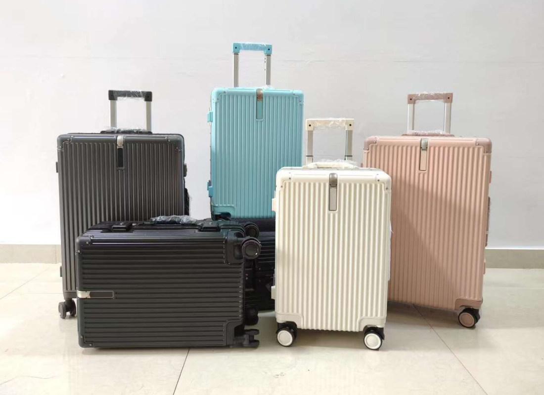 Klasik Tarzı Yüksek Kalite Vintage ABS Çanta Çanta Çanta Sıcak Satış Özellik 20 22 24 26 Inç Dayanıklı Uçuş