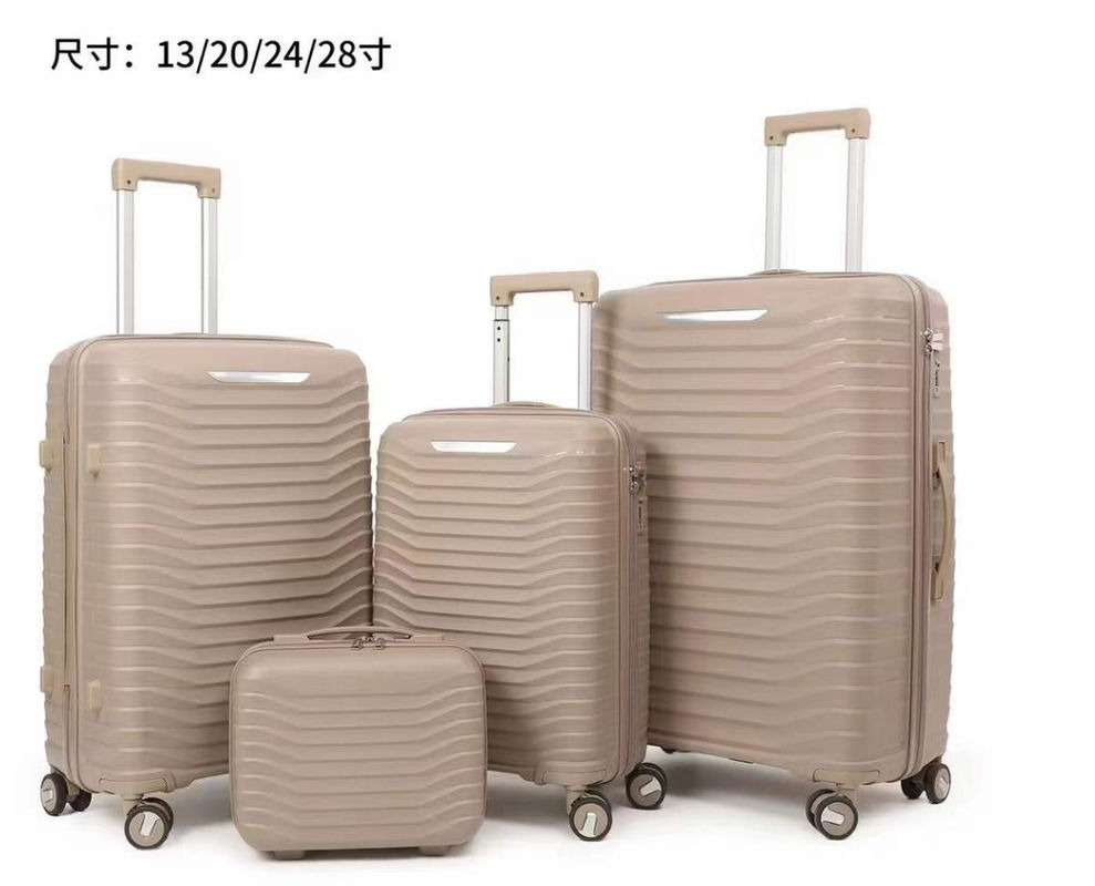 Eşsiz Seyahat Pp 3 4 Roues 4pcs Bavul Bagaj Araba Çantaları Kızlar İçin Dışarı Seyahat Setleri