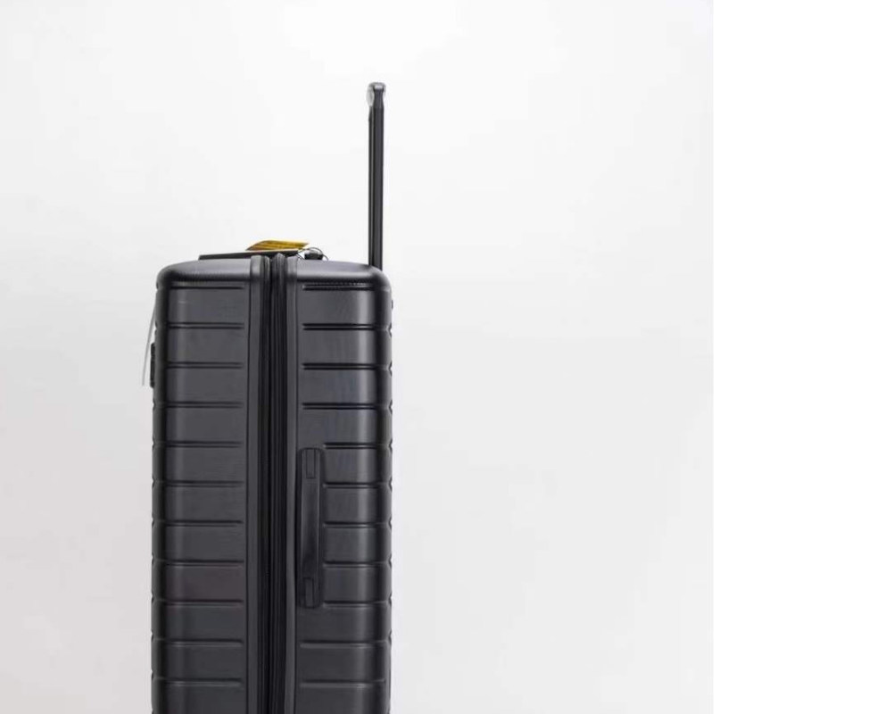 Fabrika Özel Beyaz 3 Parça ABS Hardshell Taşınabilir Bagaj Seti Spinner Tekerlekli Unisex Seyahat Aletleri