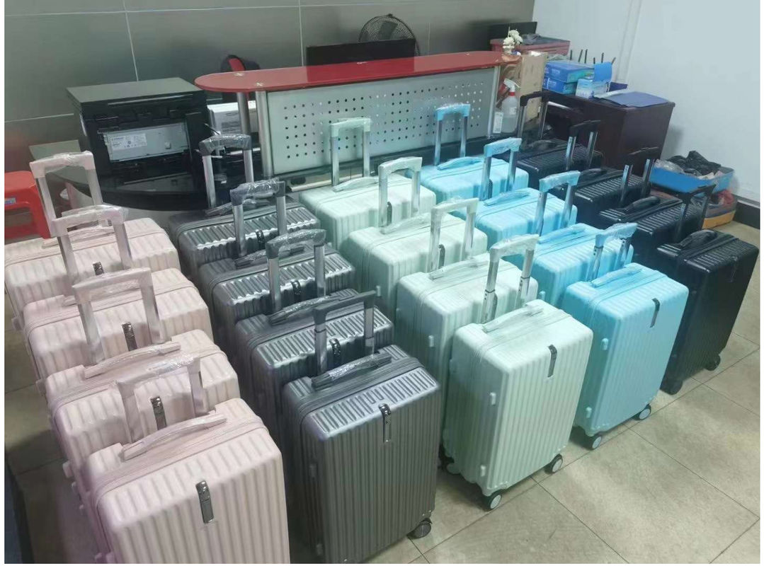 Ücretsiz Örnek Fabrika Fiyatı Yüksek Kalite Dayanıklı ABS + PC Trolley Çanta Sert Kabuk Spinner Bagaj